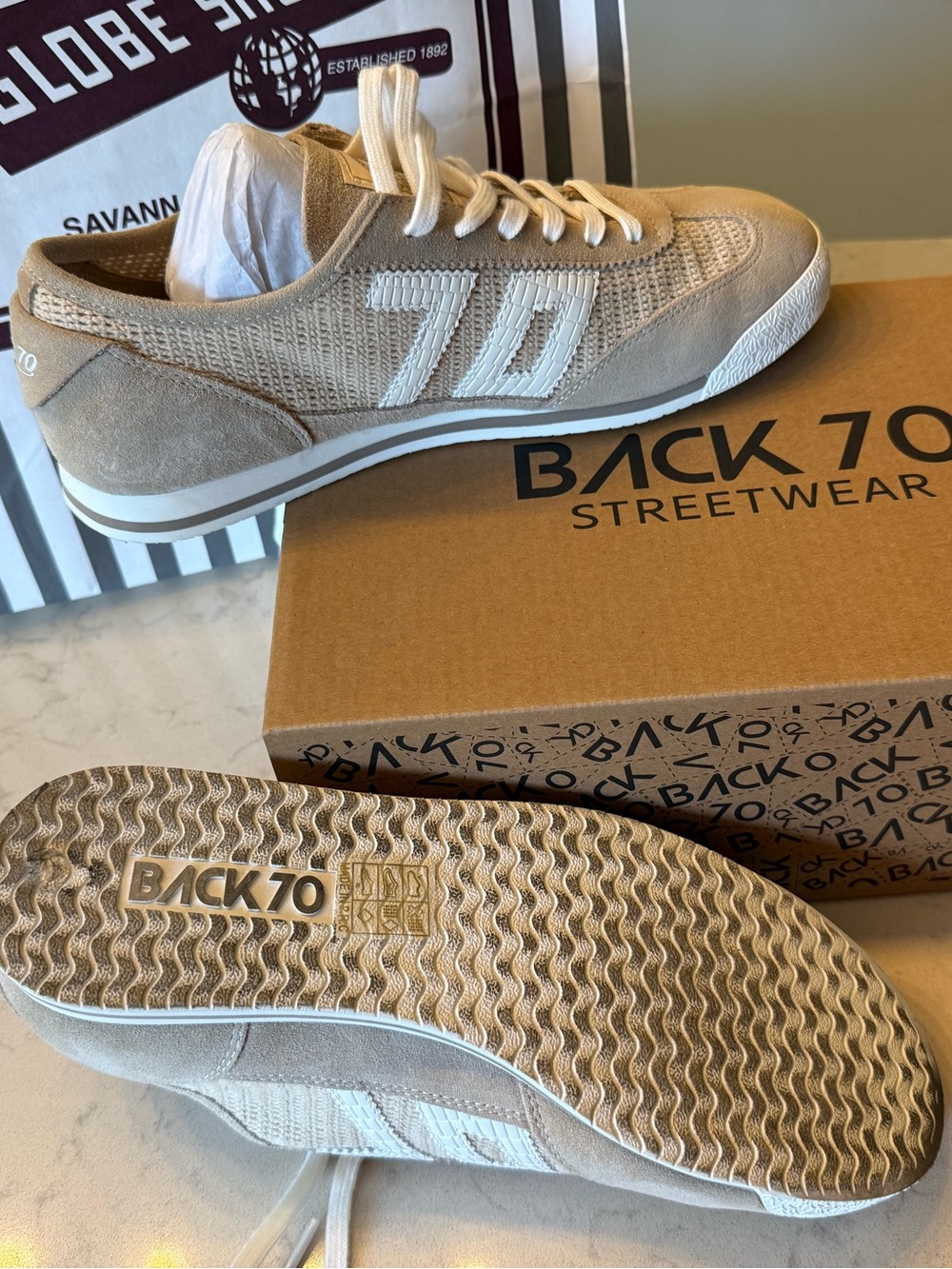 Back 70 Leon Beige, Size 40 - Picture 2 of 7